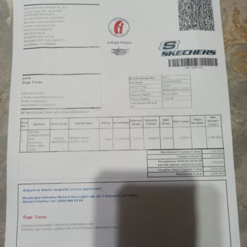 Skechers Marka Çocuk Ayakkabısının Bez Kısımlarının Deformesi