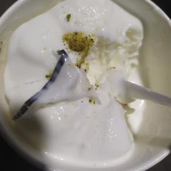 Baniddo Dondurma Markasında Çıkan Poşet Parçası