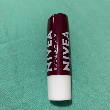 Nivea Lipbalm Kalitesinde Sorun Yaşıyorum