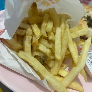 King Tıkla Gelsin Burger King Ekmekleri Bayat, Patatesler Beklemiş