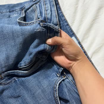 Trendyol 2 Yıkamaya Yırtılan Kot Yapmış Stradivarius