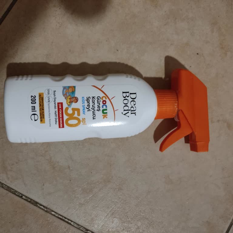 Dear Body Günesin Yakmasına Yardımcı Olan Krem