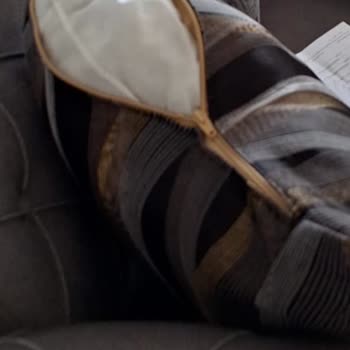 İstikbal Çeyiz Evimin Boyasını Söktü