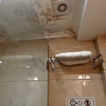 Galatower Hotel Çalışanı Tarafından Sözlü Yazılı Hakarete Uğradım!