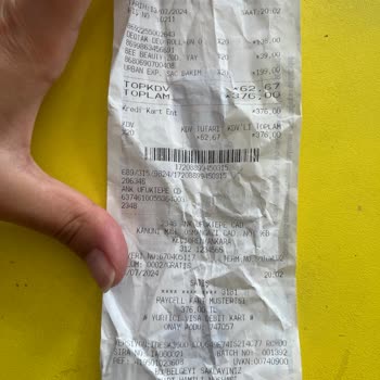 Gratis Mağazasında Kendi Gönderdikleri Kodu Kullandırmıyorlar