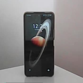 Infinix Hot 20i Ekran Işığı Yanıp Sönme Hatası