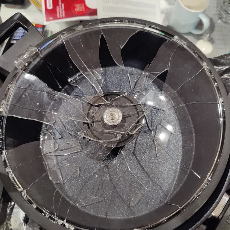 Karaca Züccaciye Karaca Kapak Mağduru