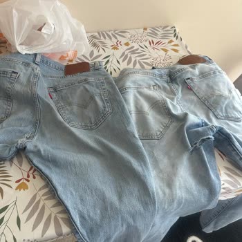 Levi's Kot Pantolonlarında Yırtılma