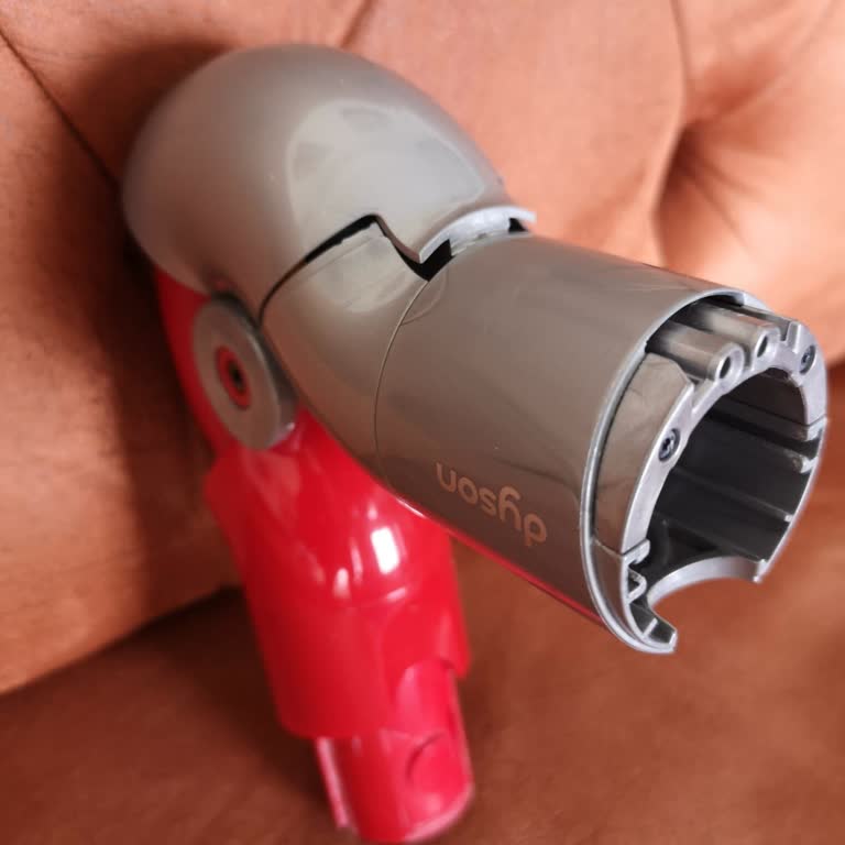 Dyson V12 Pişmanlığı Mobiya Altı Aparatı 4 Ayda Kırıldı