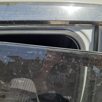 Peugeot 2008 2015 Model Arka Kapı Cam Fitili