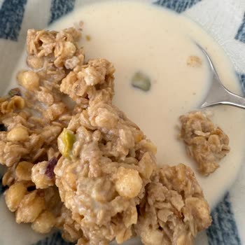 Kellogg's Granola İçeriği Taneli Değil
