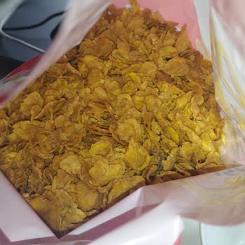 Şok Marketler Kranky Markası Gevrek Bayat Ve İçinden Pislik Çıkıyor