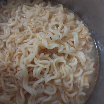 Noodle House Noodle Dan Böcek Çıktı