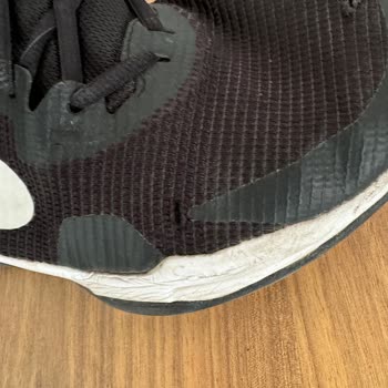 Nike Firmasının Kalitesizliği Ve Ürünlerinin Arkasında Durmayışı