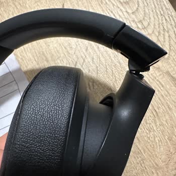 JBL Tune 770 Kulaklık 8 Ayda Sol Kulaklık Koptu.