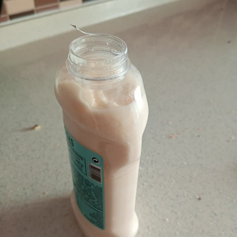 Tat Gıda Tat In Şeffaf Ambalajı Sanırım Mayonezi Korumuyor