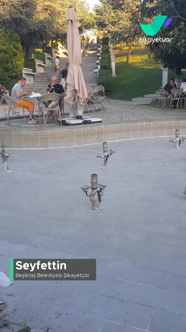 Beşiktaş Belediyesi Etiler Sanatçılar Parkı Bakımsız! videonun kapak resmi