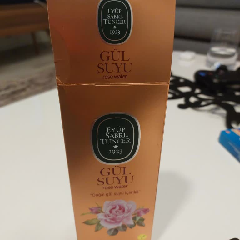 Eyüp Sabri Tuncer Gül Suyu Kullanımı Sonrası Ciltte Alerjik Reaksiyon