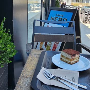 Caffé Nero Paslı Çivi İhmali!