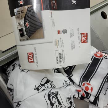 Beşdoklar Spot Yanlış İçerikli Beşiktaş Nevresim Takımı Ve Mağaza İlgisizliği