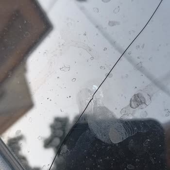 Toyota Cam Değişimleri Servislere Angarya Geliyor