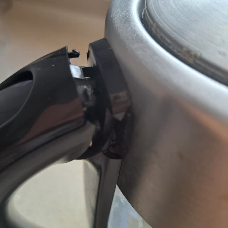 Tefal Cam Kettle Sapı Yedek Parça Sorunu