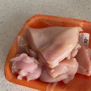 Migros Sanal Market Kokmuş Tavuk Gönderdi.