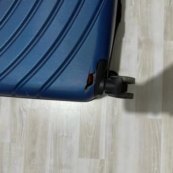 Freebird Airlines Compensation Dispute - Insufficient Payment for Damaged Luggage