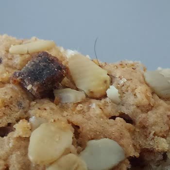 UNO Tam Cookie Kurabiye İçerisinden Kıl Çıkması.