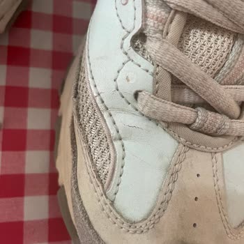 Skechers Kendi Köpüğüyle Sildiğim Halde Sıvı Temaslı Denildi 0 Kalite
