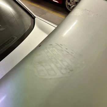 Kağıthane Belediyesi K Park Da Aracımın Üzerine Basılmış