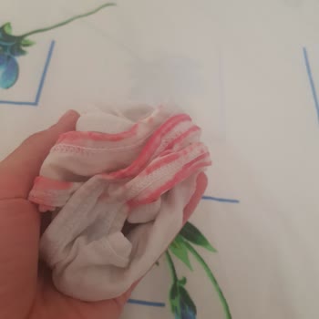 Domestos Beyazları Pembe Yapıyor.