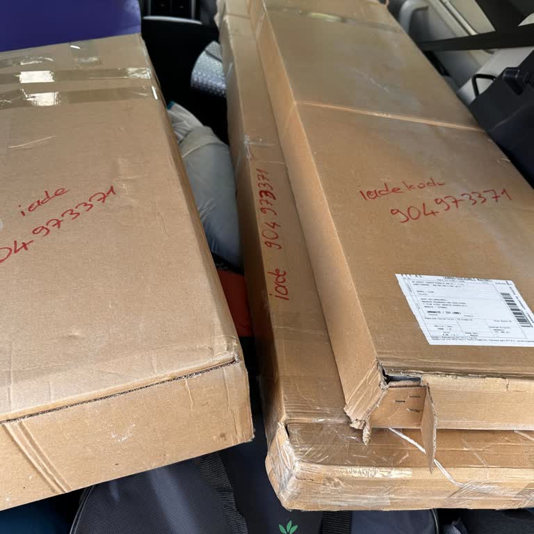 A101 İademi Yapmaması,100 Kg Kırık Kargoyu İade İçin Bana Taşıtması!