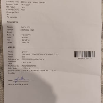 Adidas Ürünün Arkasında Durmuyor!