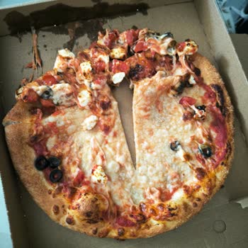 Pizza Hut Pizza İle Gelen Hayal Kırıklığı