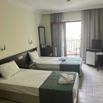 Flamingo Hotel & Spa Görsel Ve Gerçek Arasında Fark Var