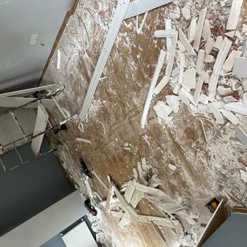 Ake Tadilat İnşaat Ve Temizlik Hizmet Kalitesi Ve Fiyat Politikası Hakkında Memnuniyetsizlik!