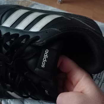 Adidas Ayakkabı Şikayet Var