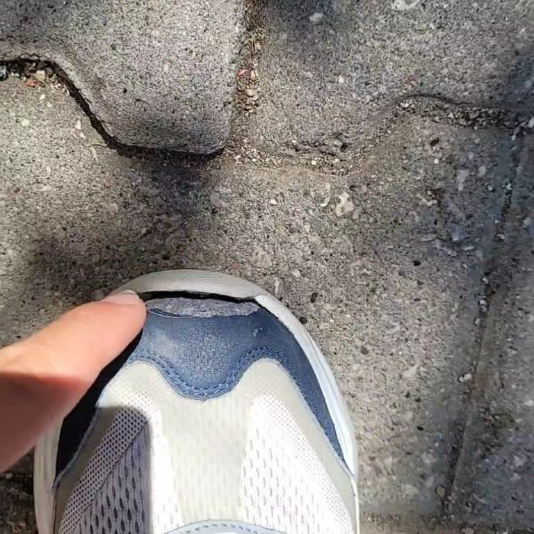 Skechers Ayakkabının Önünün Açılması