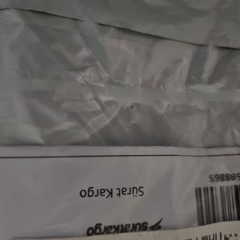 Hepsiburada Satıcı Kollar Alıcıyla Ayırır Yollar...
