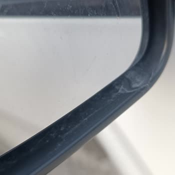 Altay Oto Kuaför (İzmir) Özensiz Ve Kalitesiz Araç Yıkama Hizmeti