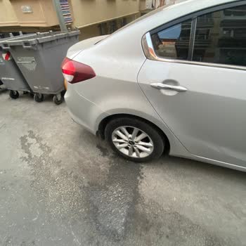 Güngören Belediyesi Çöp Konteyneri Ve Personel