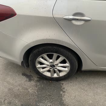 Güngören Belediyesi Çöp Konteyneri Ve Personel