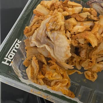 File Market Pişmemiş Pişmiş Tavuk Döner!