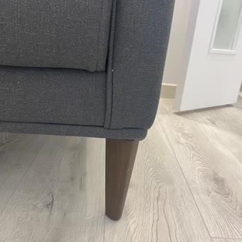 Enza Home Koltukların Ayakları Yanlış Renk Geldi. Koltuğumuz Lekeli Geldi.