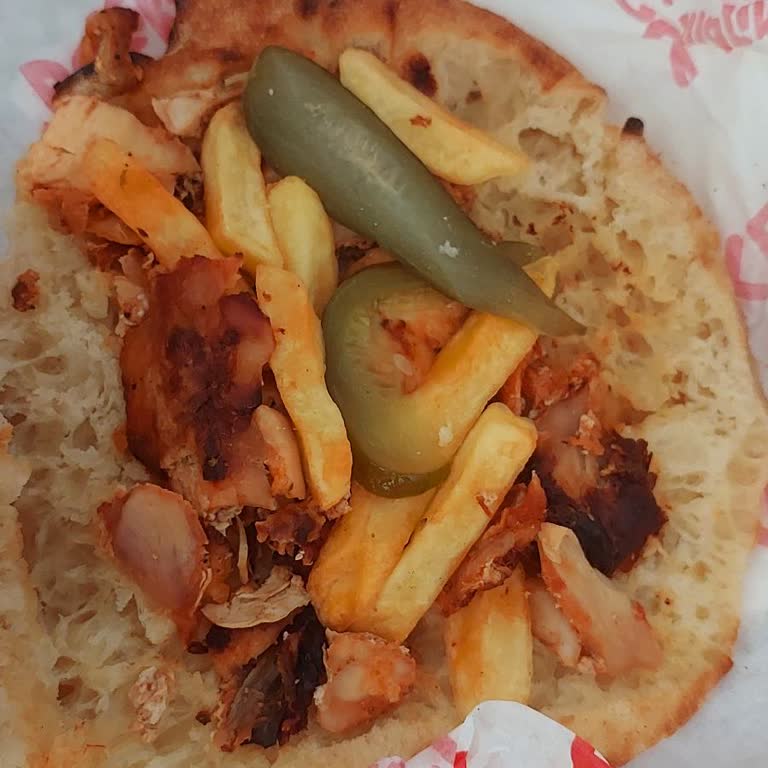 Bereket Döner Sultangazi! Asla Yemeyin!