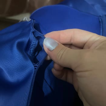 Fashion Week Butik Yırtık Ürün Gönderildi