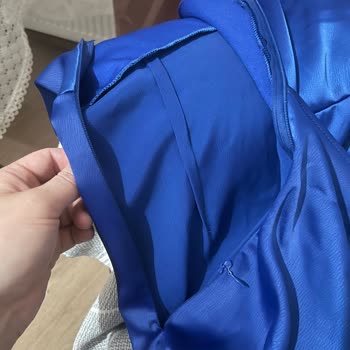 Fashion Week Butik Yırtık Ürün Gönderildi