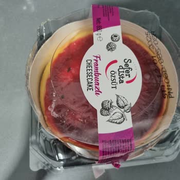 Özsüt Cheesecake İçinden Sinek Çıktı