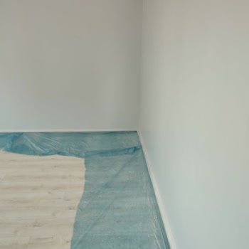 Dyo Buz Gümüşü Şirinler Köyü Mavisi Oldu.